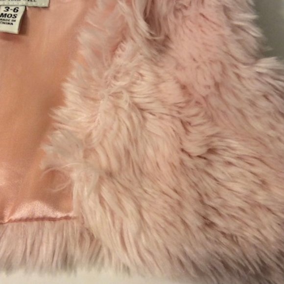 LAST CHANCE - RUUM Baby Pink Fur Vest 3-6 mos - Picture 2 of 4
